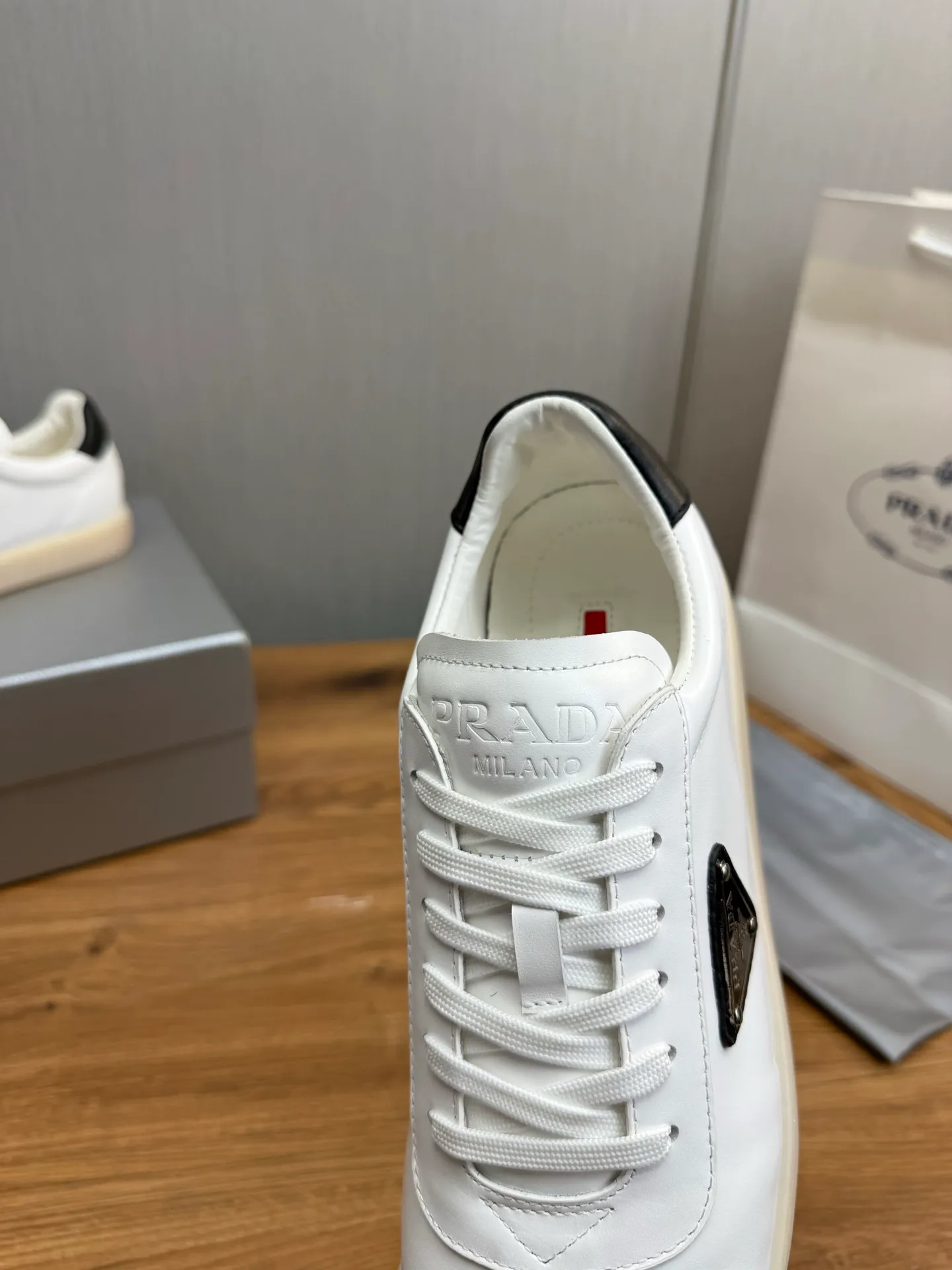 Factory price 540💰 [PRADA] Popular items in men’s shoe counters, synchronized with the official website, 1 high-quality shipment ✔️Original frosted cowhide + cowhide lining, 1🆚1 replica, original sole, 38-45 (customized at 45, non-refundable)